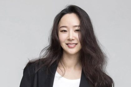 Petitions call for Min Hee Jin’s departure from HYBE amid power struggle